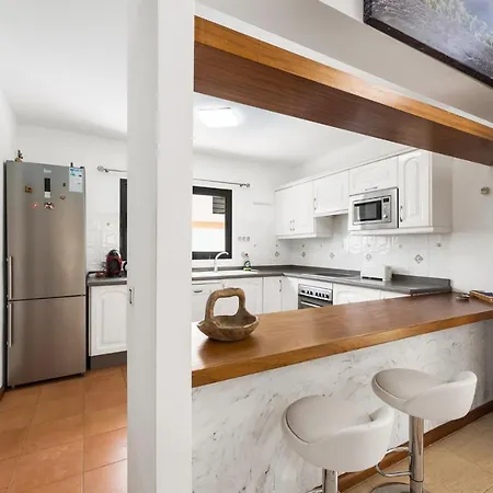 Paula 科斯塔特吉塞